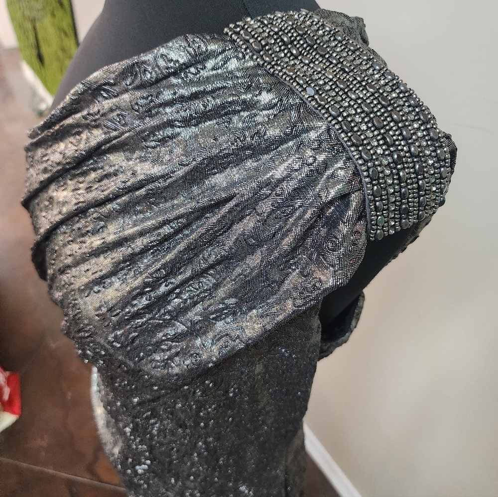 David Meister One-Shoulder Metallic Cocktail Dress | Size 14 - Picture 3 of 4